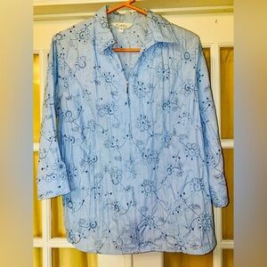 Blue Floral Button-Up Blouse. Vintage
